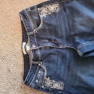 Denim 1946, Mid Rise size 12 34x32 Embellished